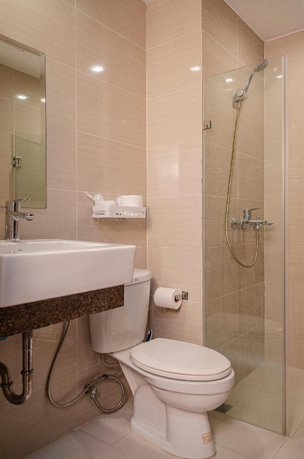 Cozy And Classy Studio Across Airport Terminal 3 Pasay Esterno foto