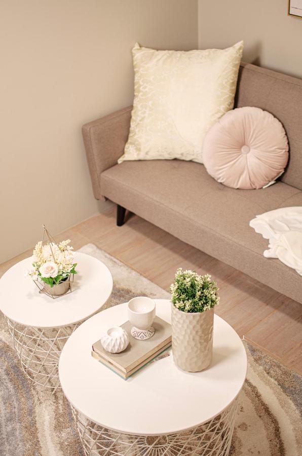 Cozy And Classy Studio Across Airport Terminal 3 Pasay Esterno foto